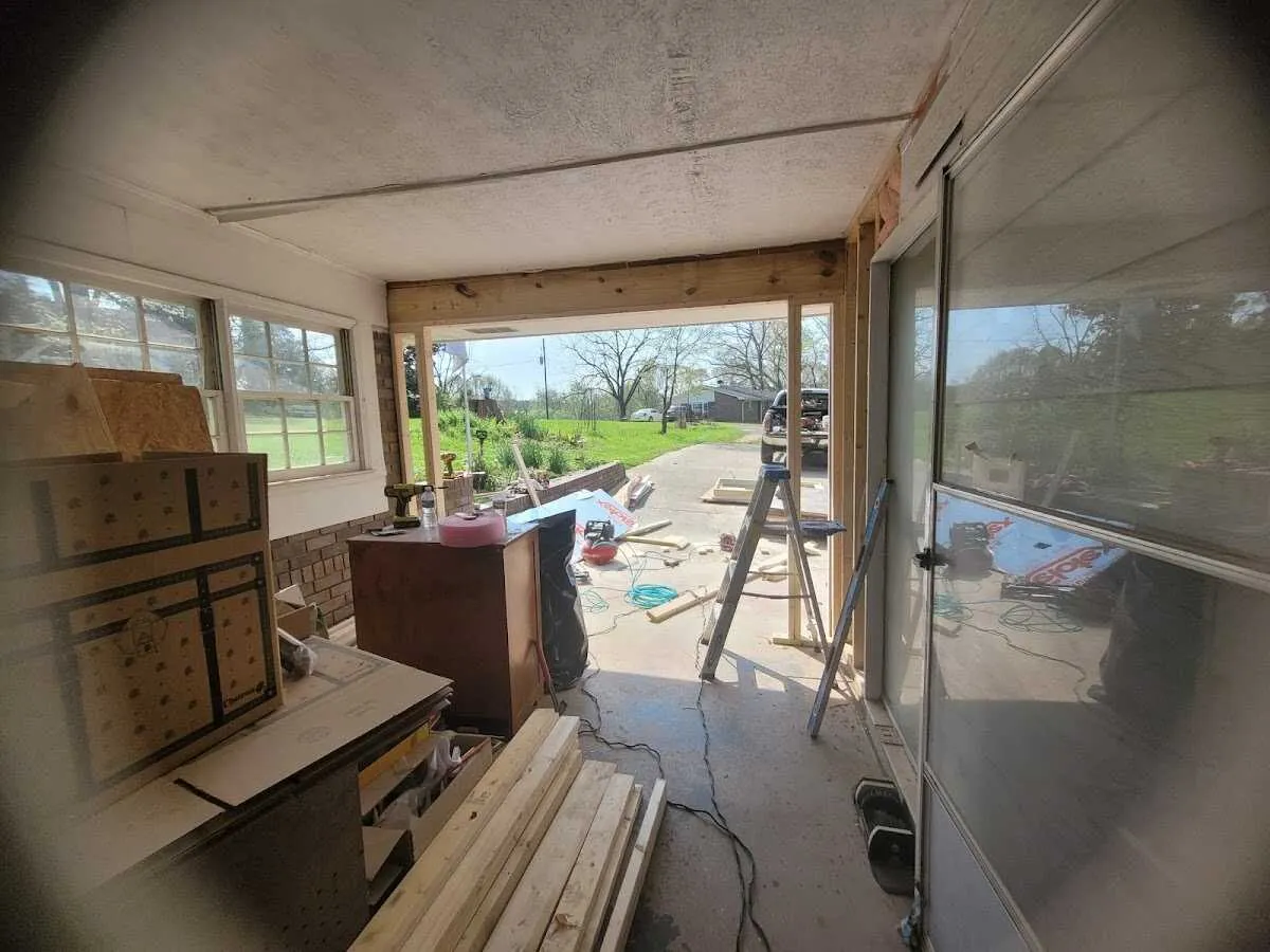 Air movers and dehumidifier for Drying & Dehumidification in Flushing